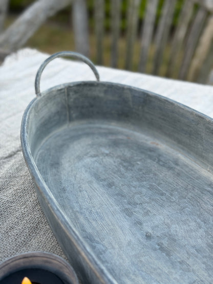 Oval zinc tray with handles
