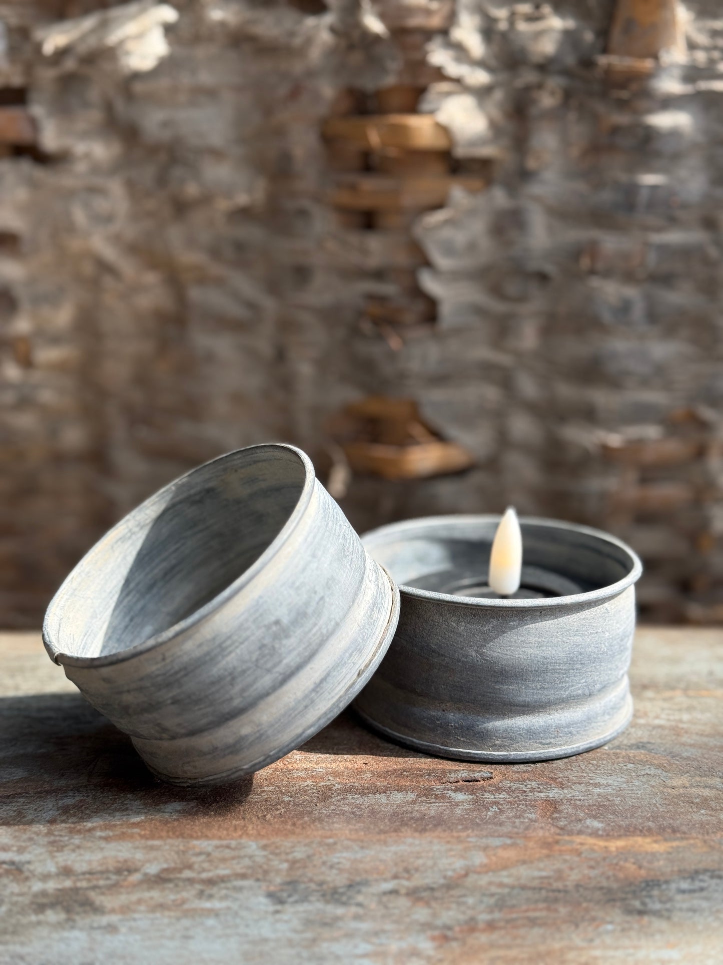 Zinc tealight holder