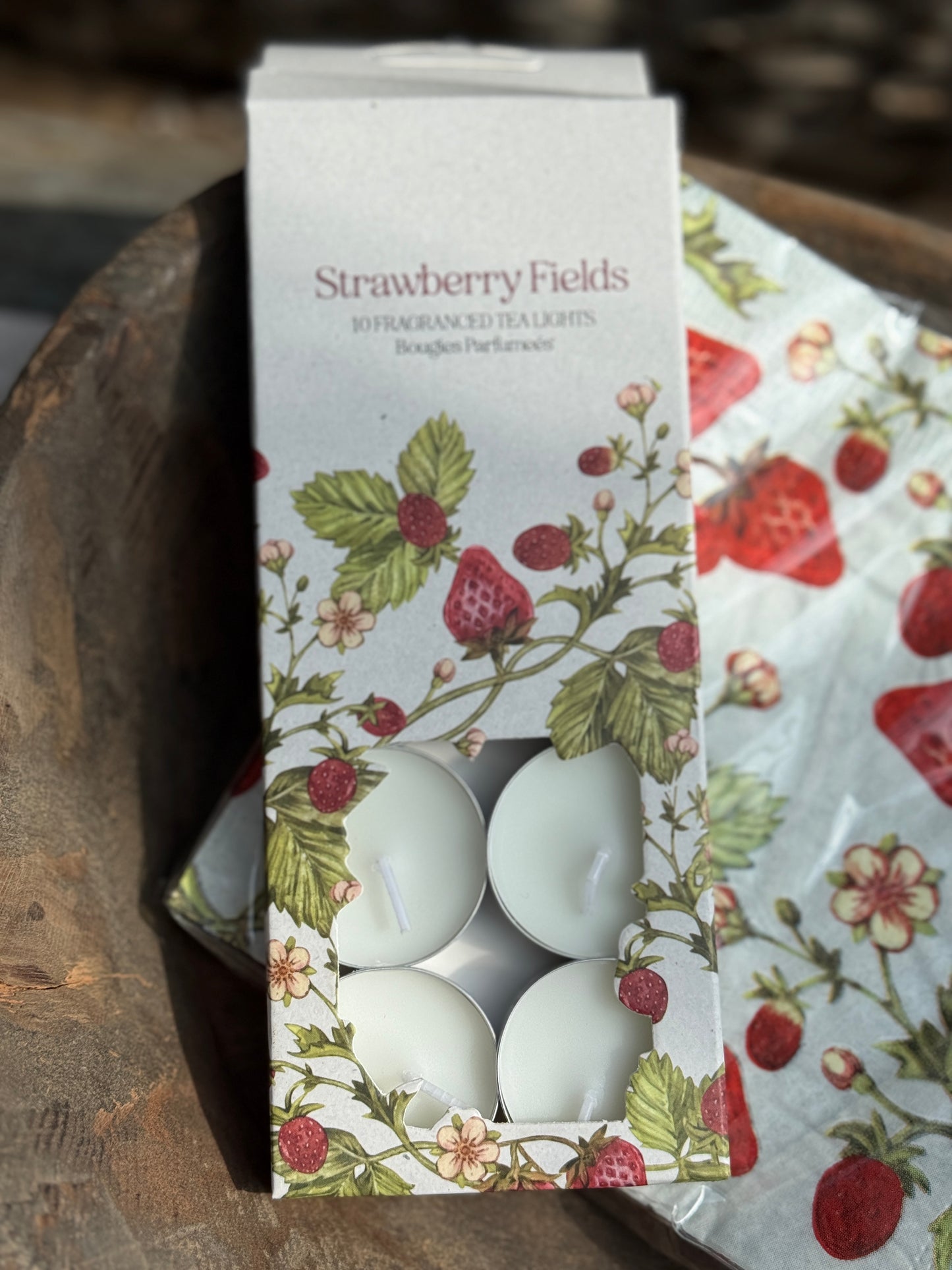 Gift set strawberry – napkins and tea lights
