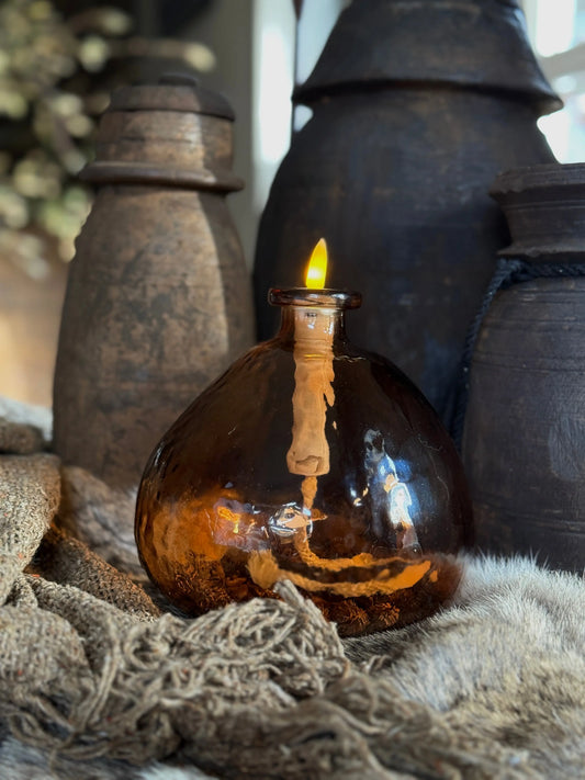Glastropfenlampe mit LED-Kerze, braun
