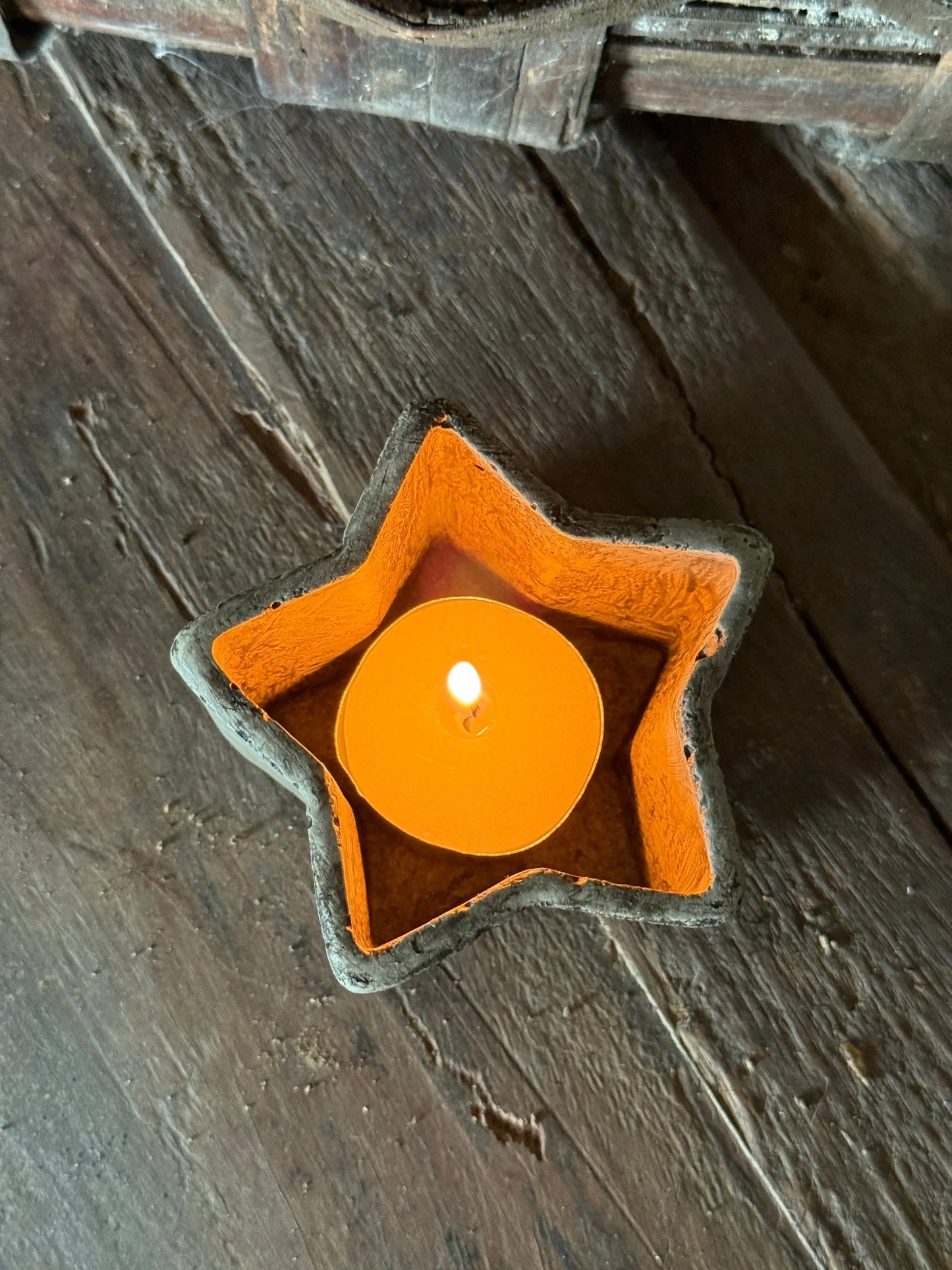 Concrete Star Tray PMR, available in 2 sizes