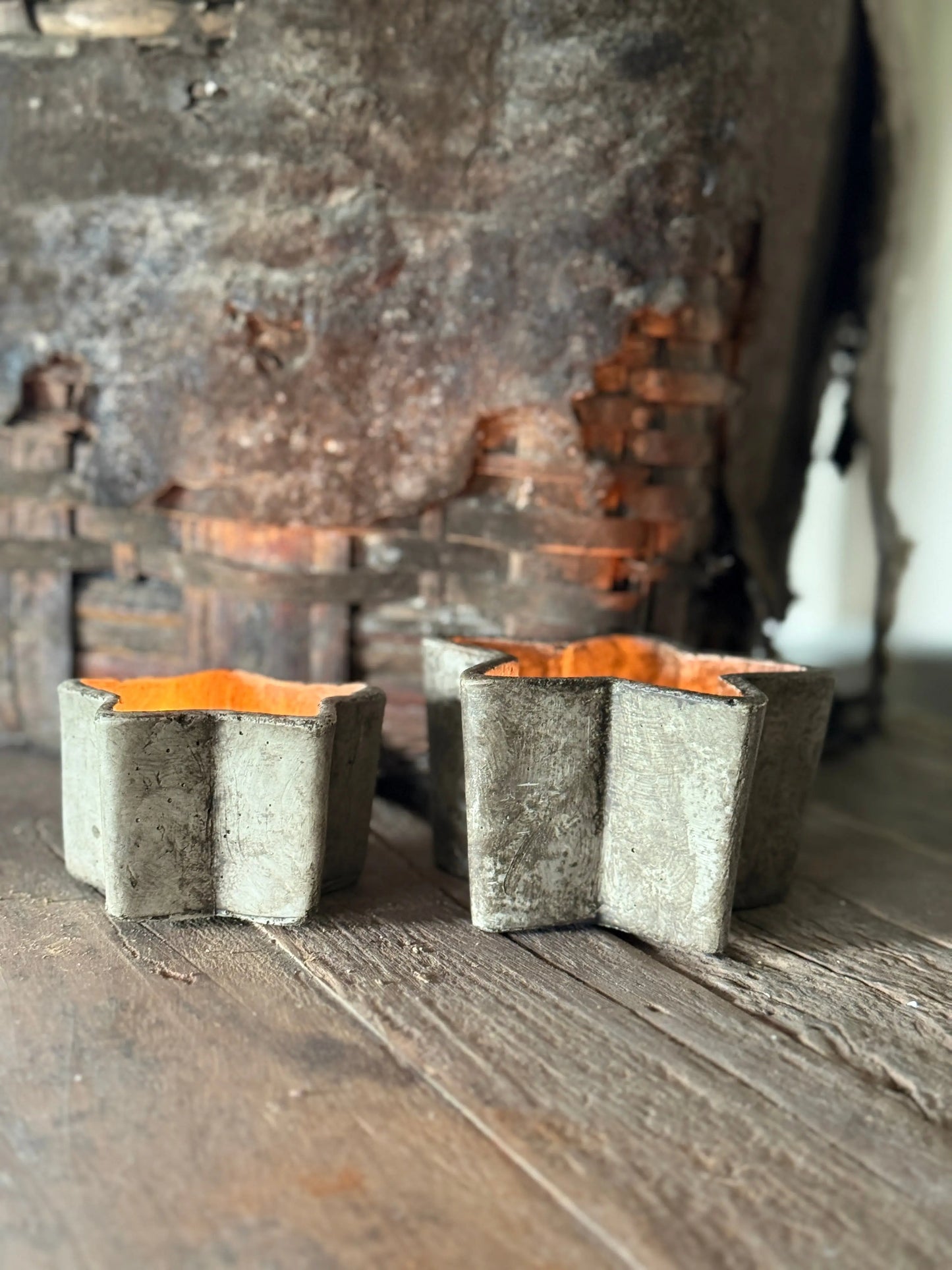 Concrete Star Tray PMR, available in 2 sizes