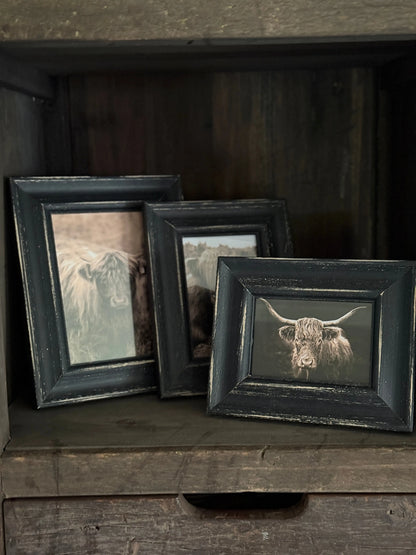 Photo frame black distressed