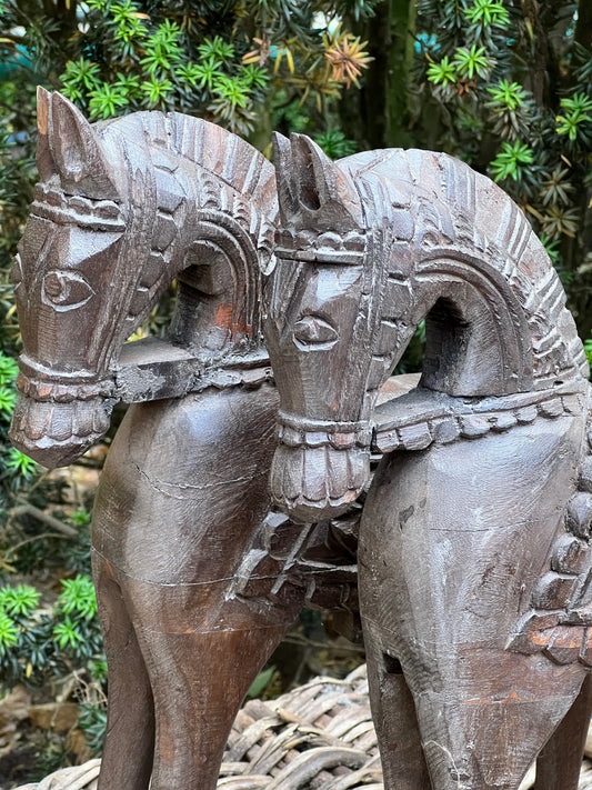 Houten paard bewerkt