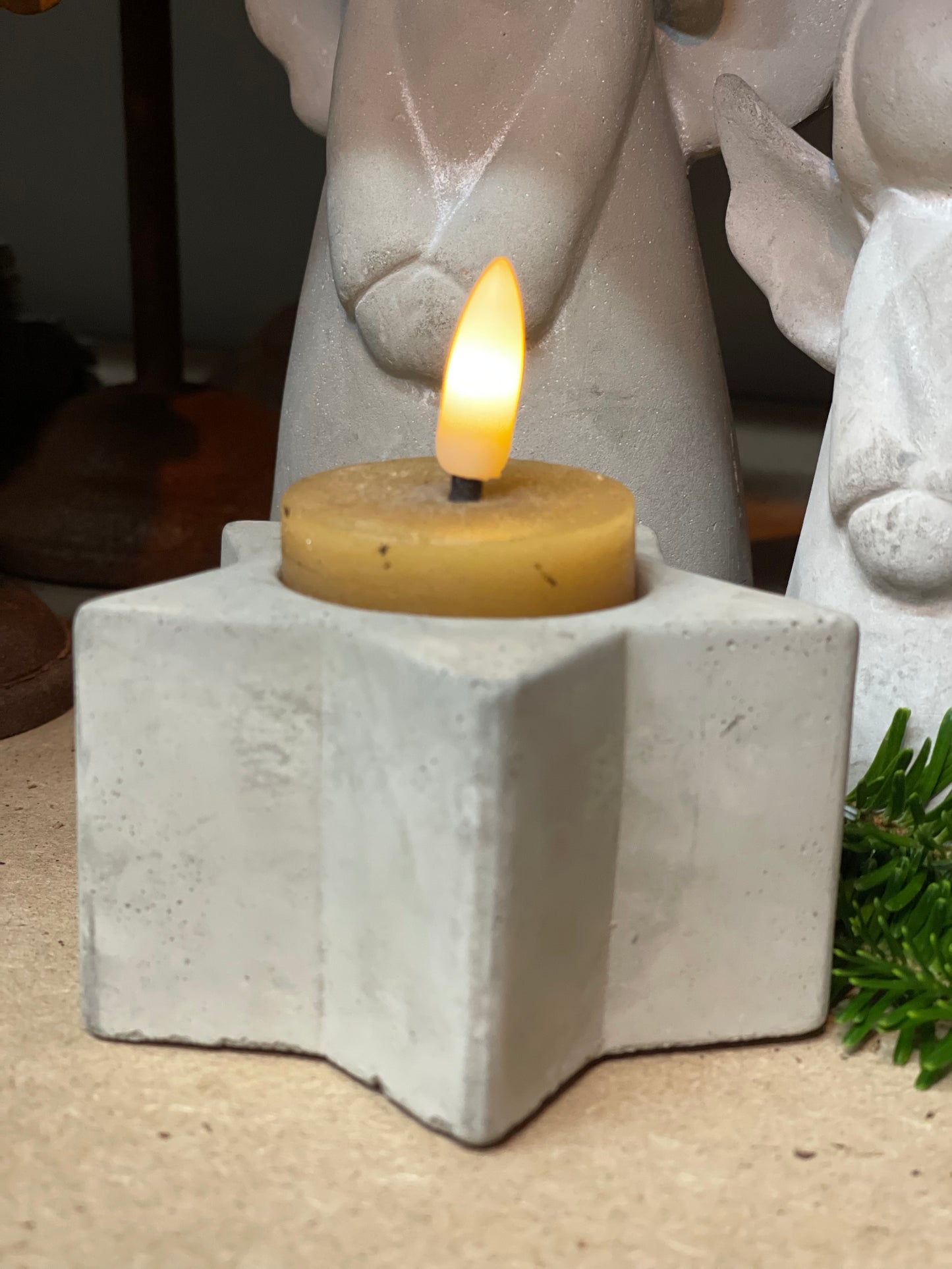 Star concrete candle holder