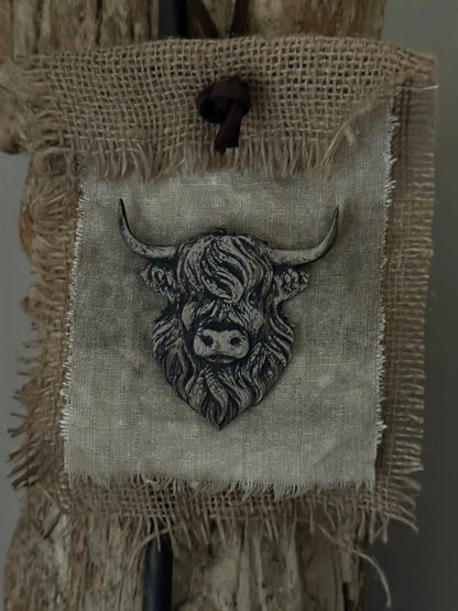 Chalk cloth with highlander