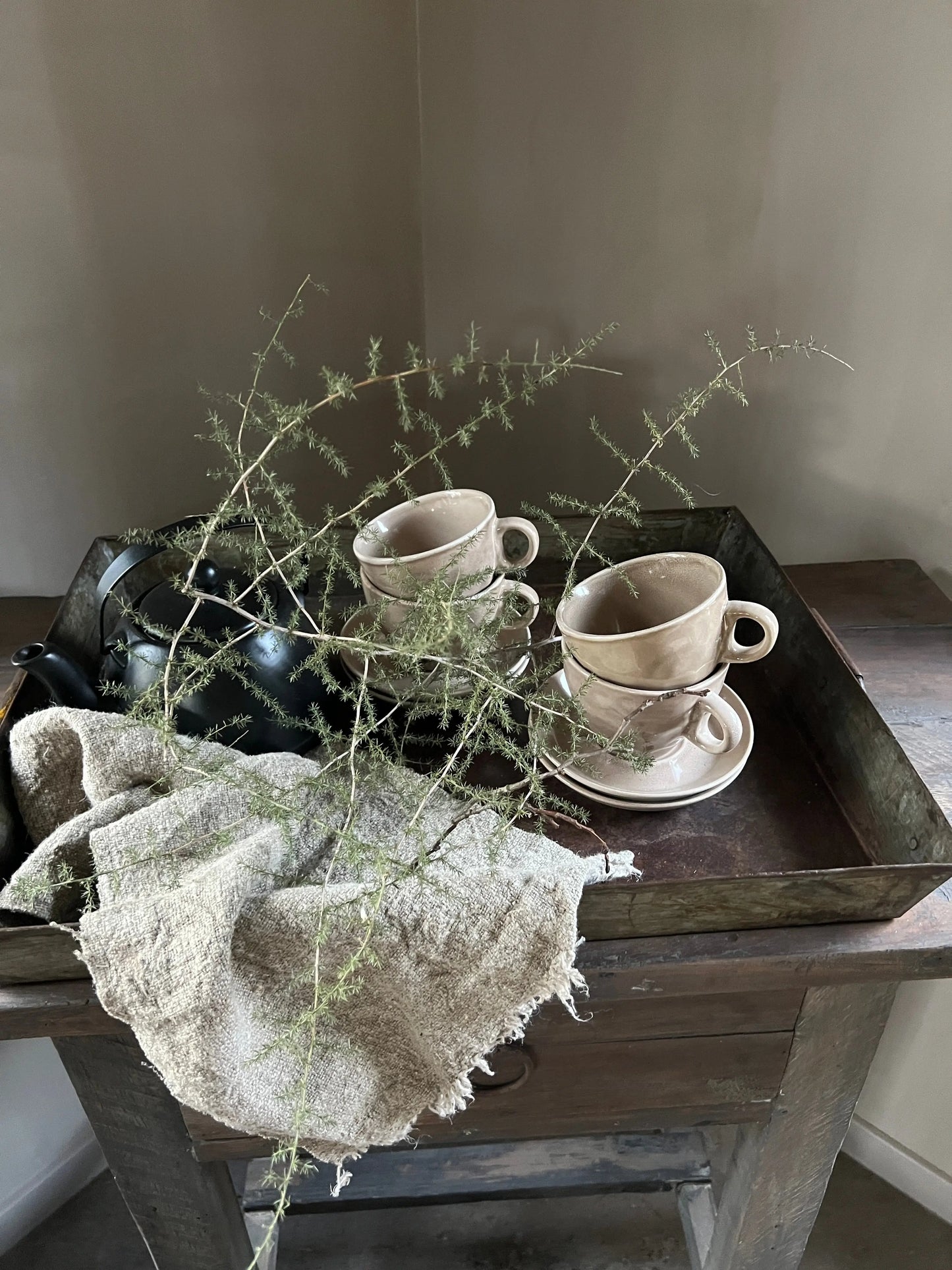 Metal tray