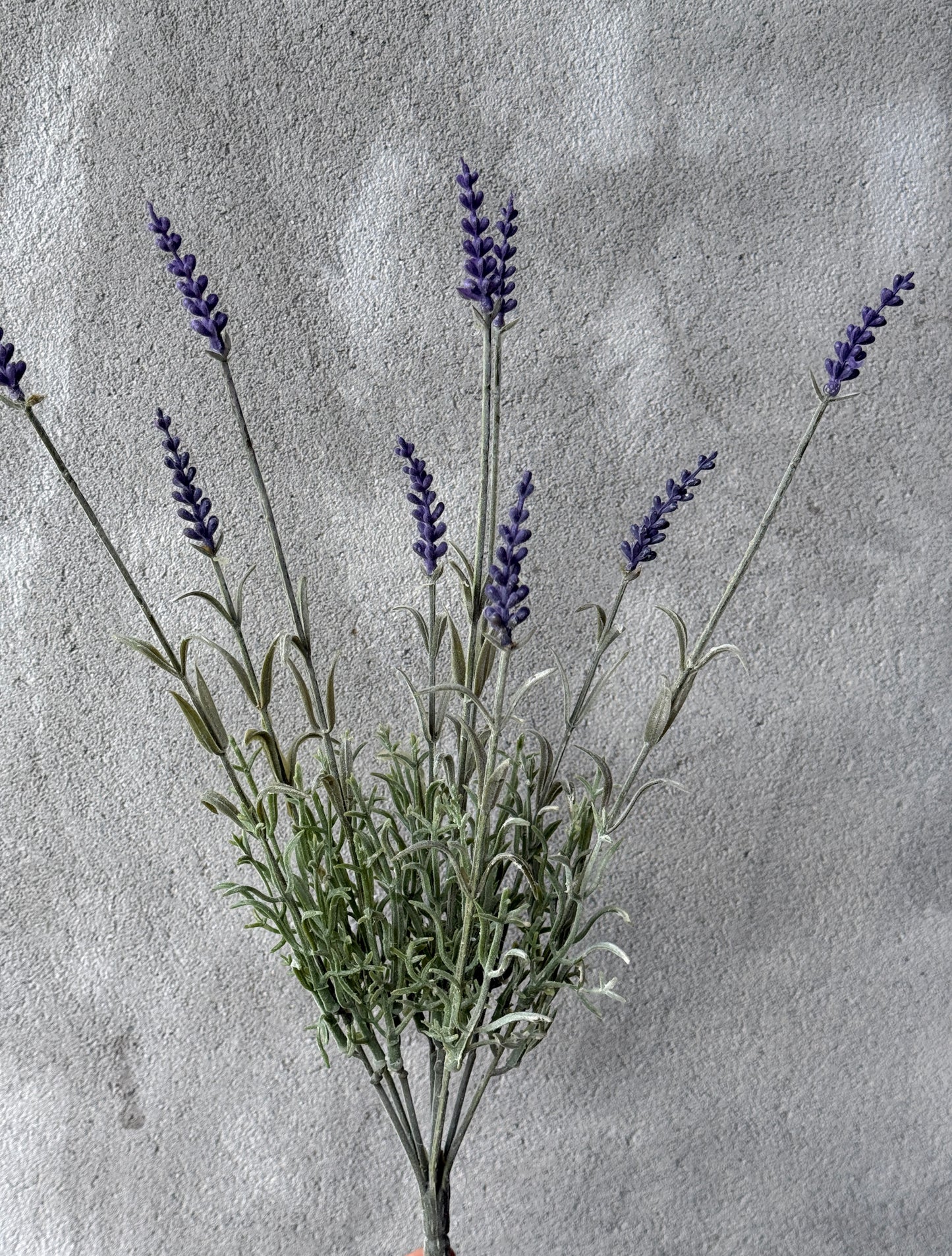 Lavendel kunstplant op steel (A1)– 47 cm