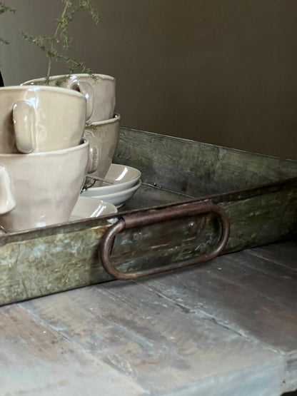 Metal tray