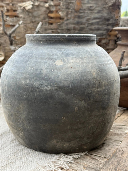 Chinese pot, Aura Peeperkorn (LH03)