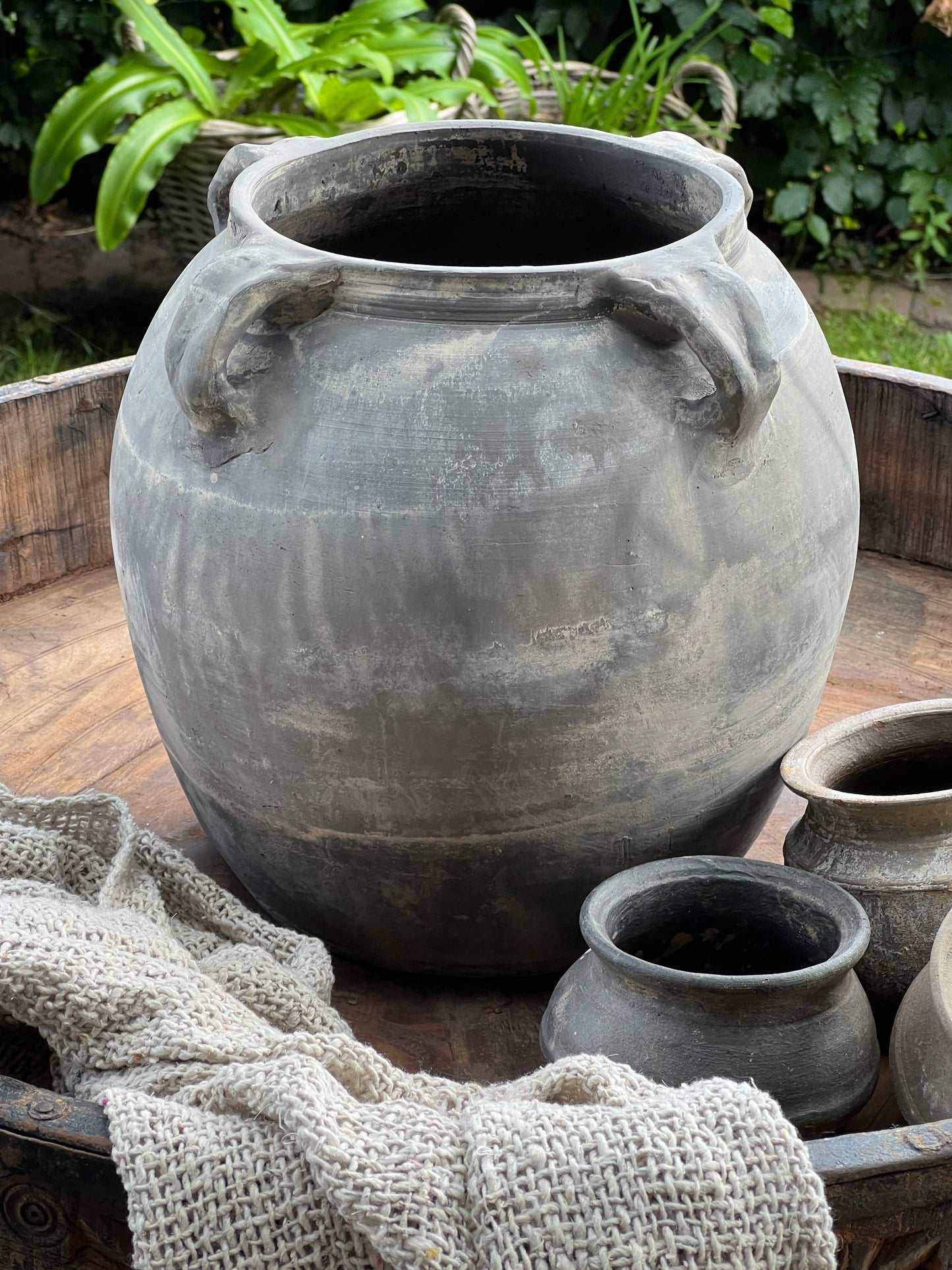 Chinese pot (20)