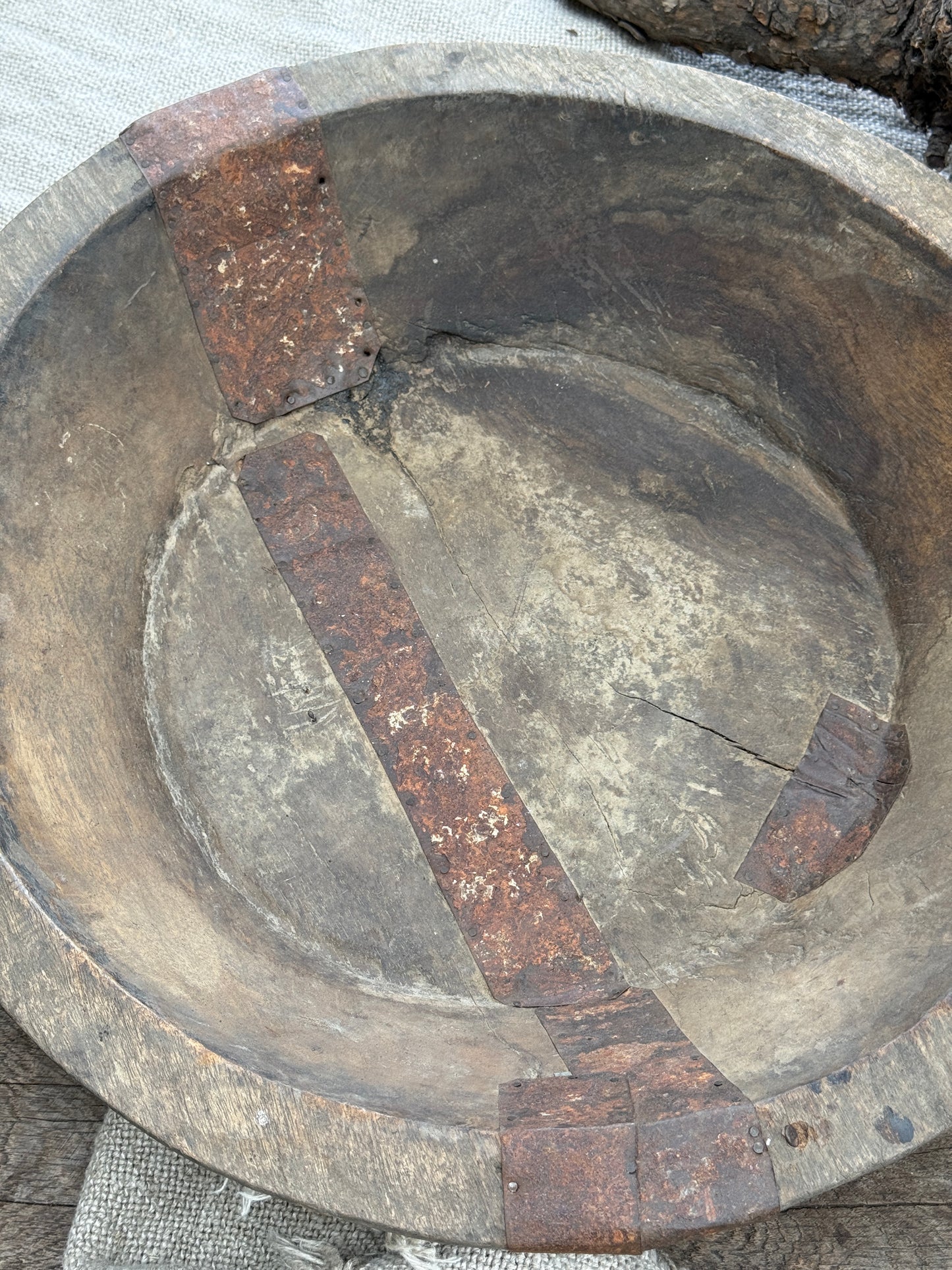 Old wooden bowl from India – unique and with character (LH3B)