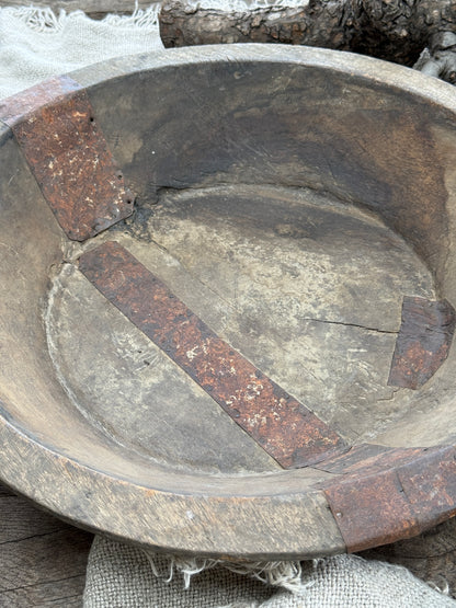Old wooden bowl from India – unique and with character (LH3B)