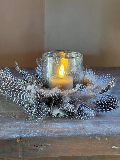 Wreath with small feathers