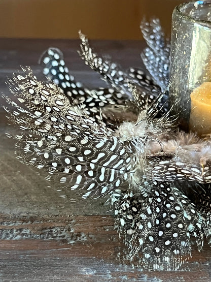Wreath with small feathers