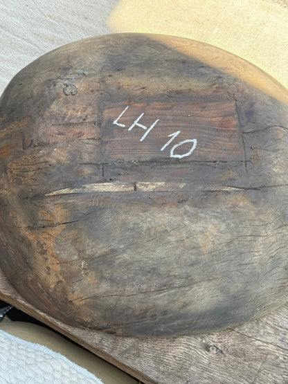 Alte Holzschale – Aura Peeperkorn – einzigartig und charaktervoll – (LH10B)