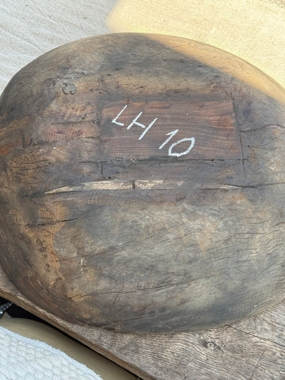 Alte Holzschale – Aura Peeperkorn – einzigartig und charaktervoll – (LH10B)
