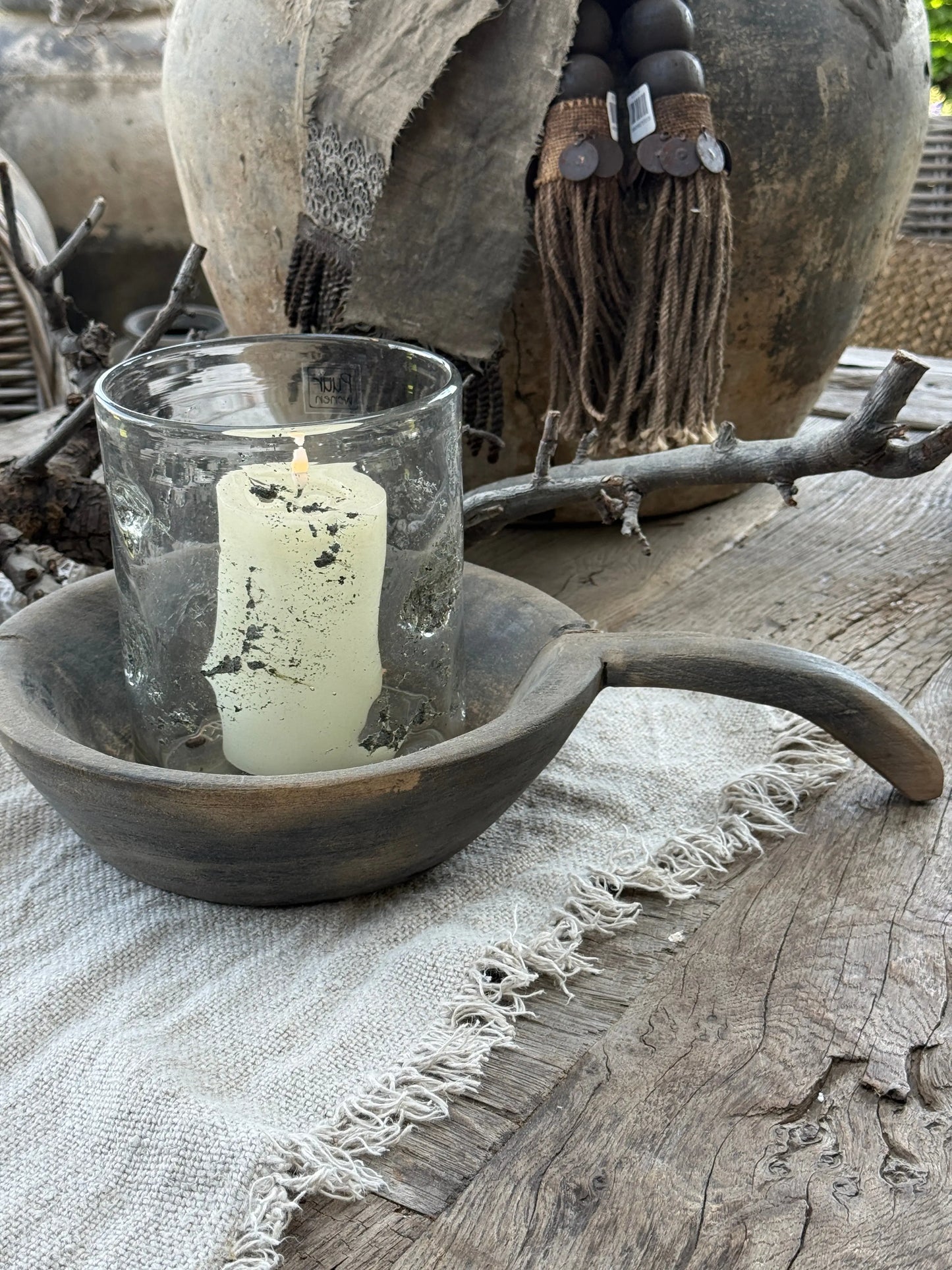 Weathered wooden bowl with a handle - Trapa Living (LH002)