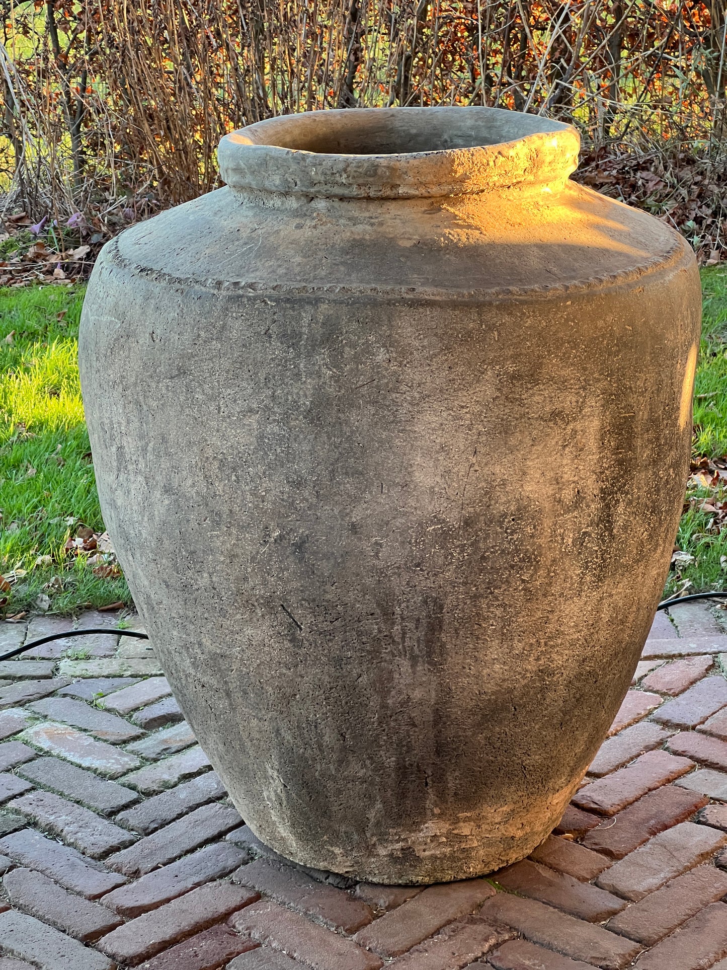 Authentic Water Jug (01)