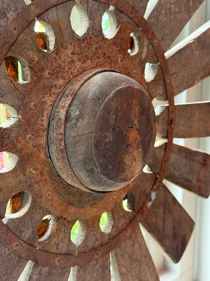 Houten wiel op metalen voet - Trapa Living