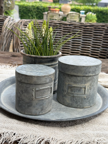 Metalen dienblad – vergrijsde zinkkleur- 35 cm.