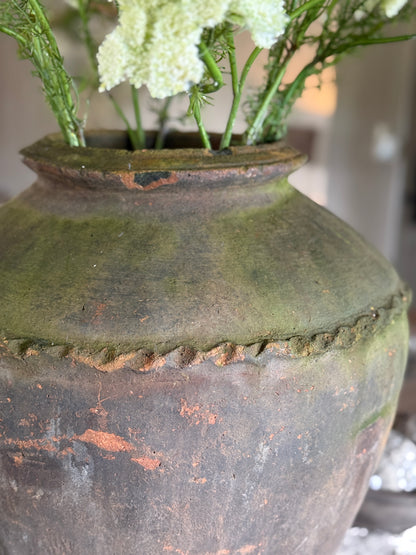 Oude waterpot uit India -Let op! dit is een afhaalproduct