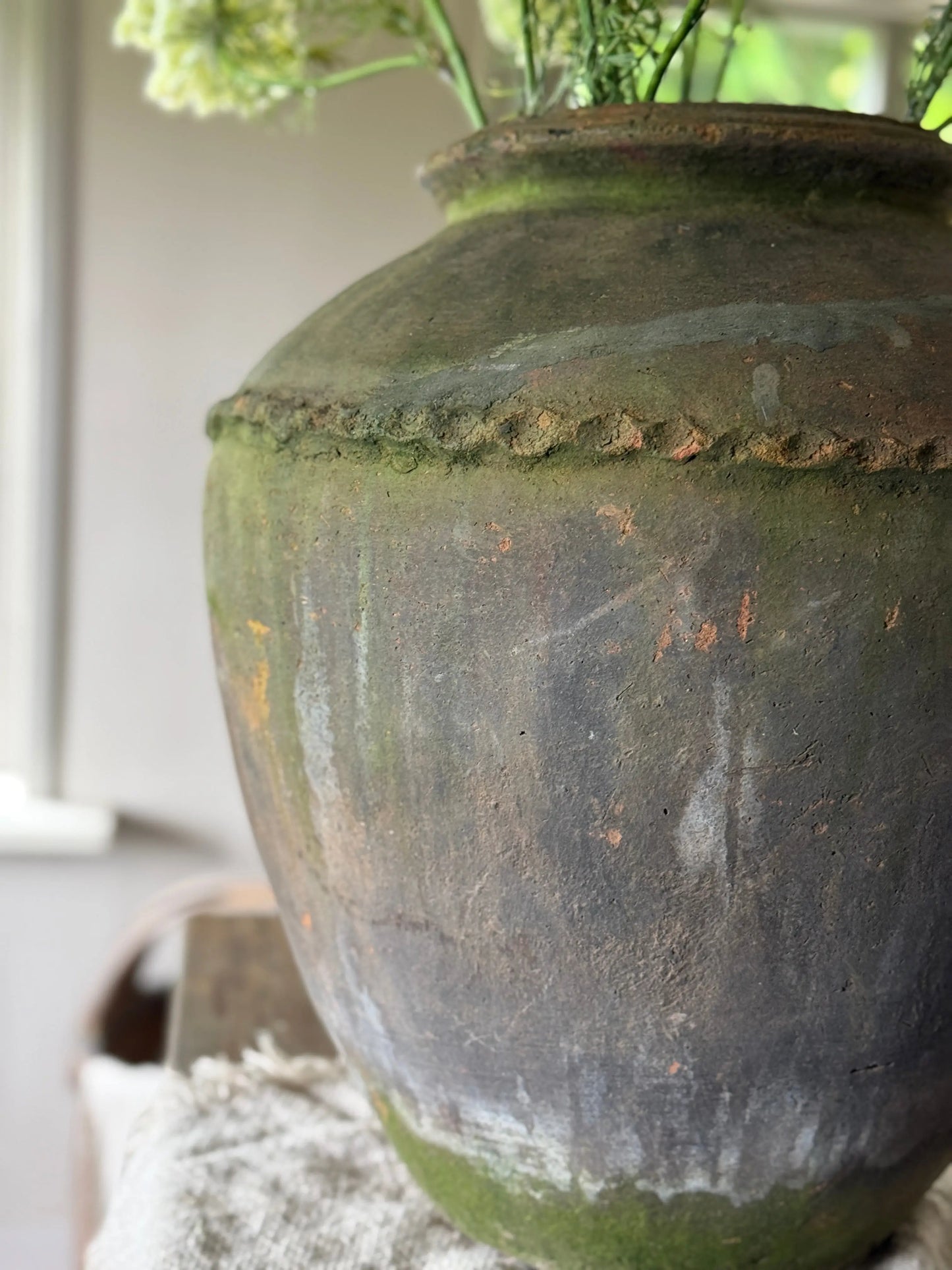 Old water pot from India - Please note! this is a pick-up item