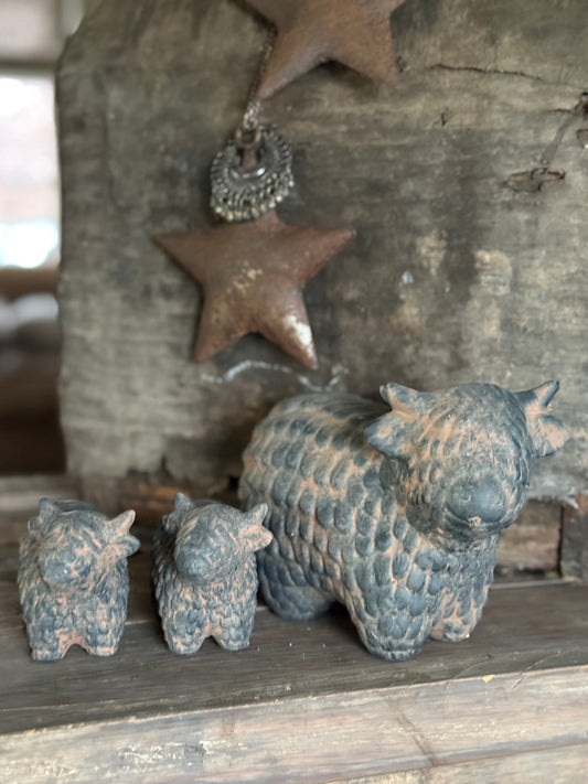 Earthenware Buffalo – Black/Brown | Available in S &amp; M