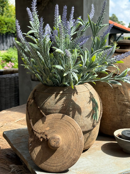 Oude Nepalese Houten Pot met Deksel (LH09)