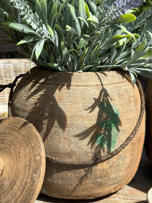 Oude Nepalese Houten Pot met Deksel (LH09)