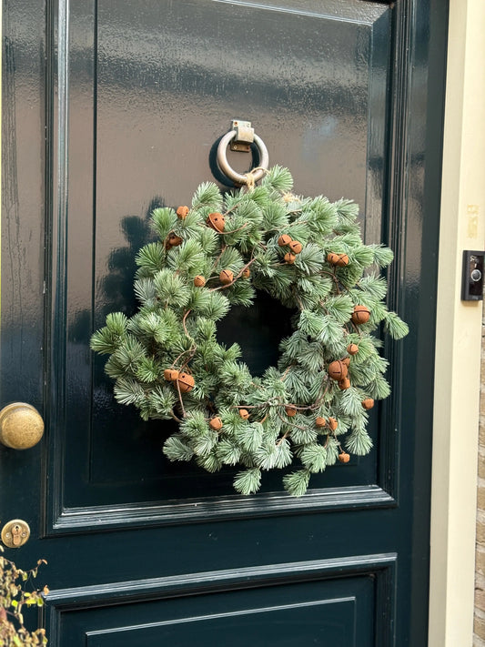 Larch Wreath with Rusted Bells – Artificial | ca. 50–65 cm