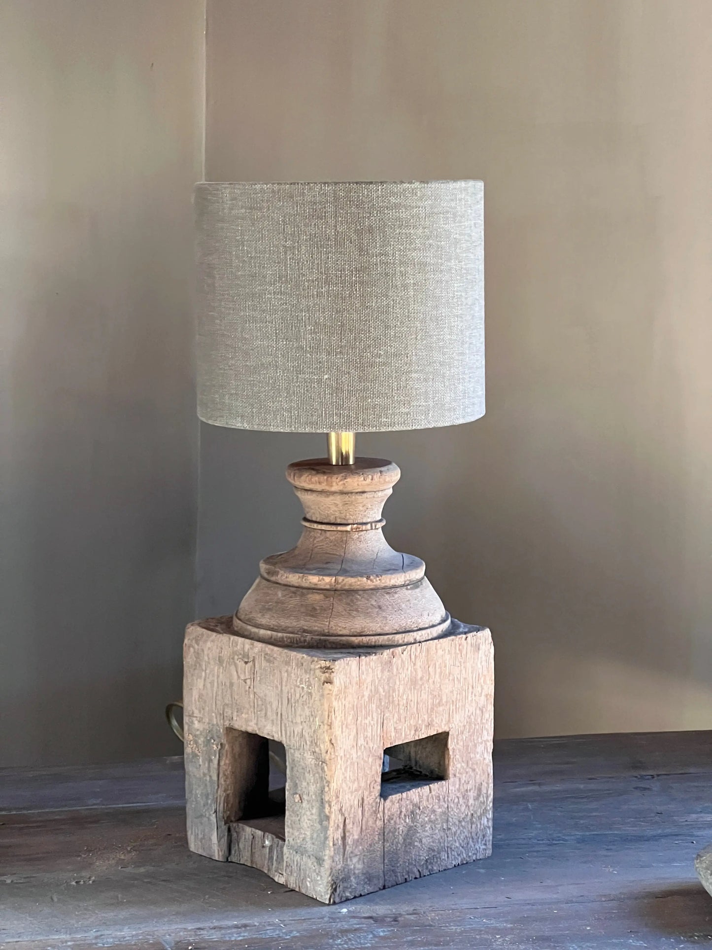 Tafel lamp oude trapbaluster, Aura Peeperkorn (nr.2)