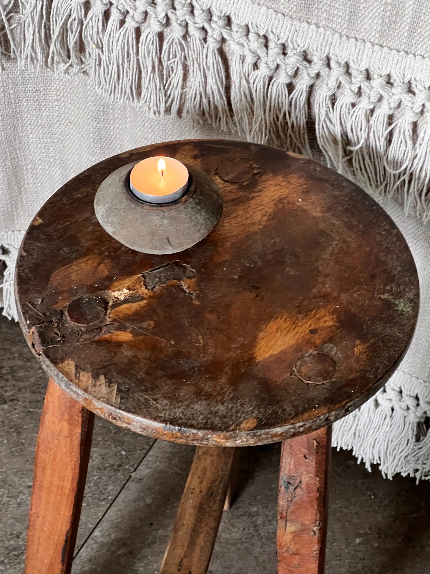 Alter Holzhocker (4)