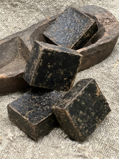 Amber block Black Musk