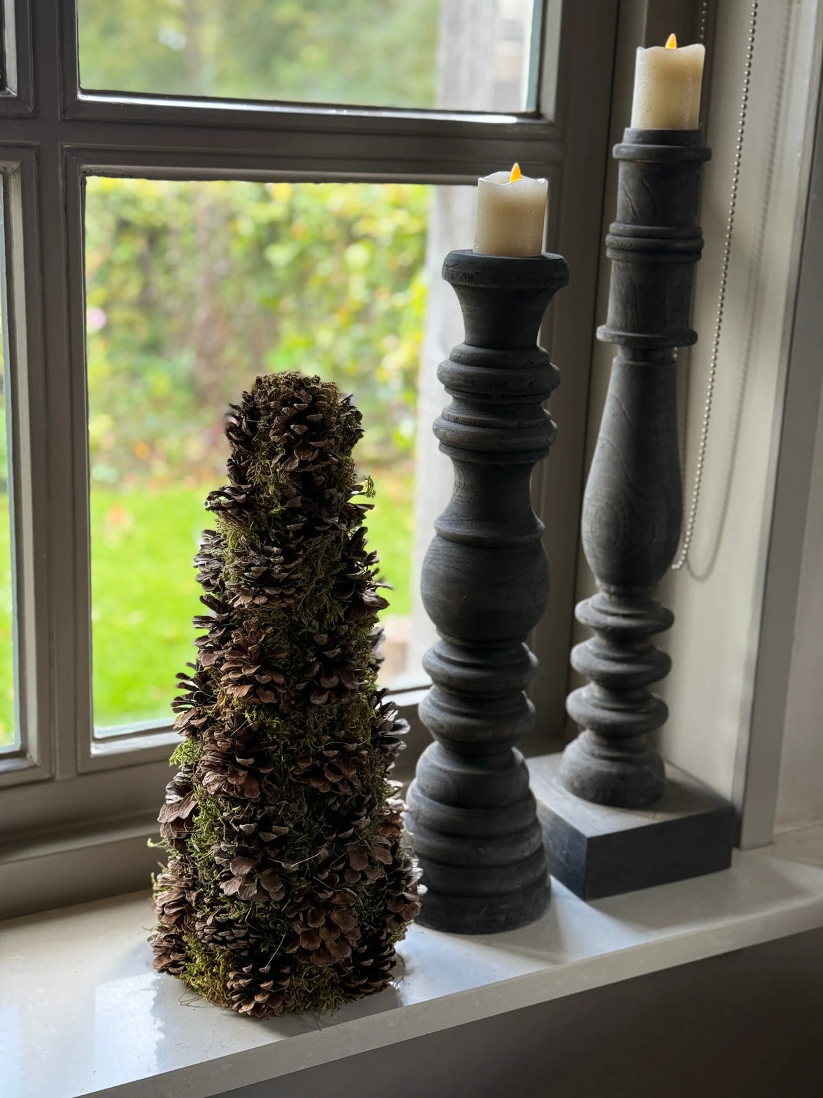 Mos-Dennenappel Boompje – 40 cm