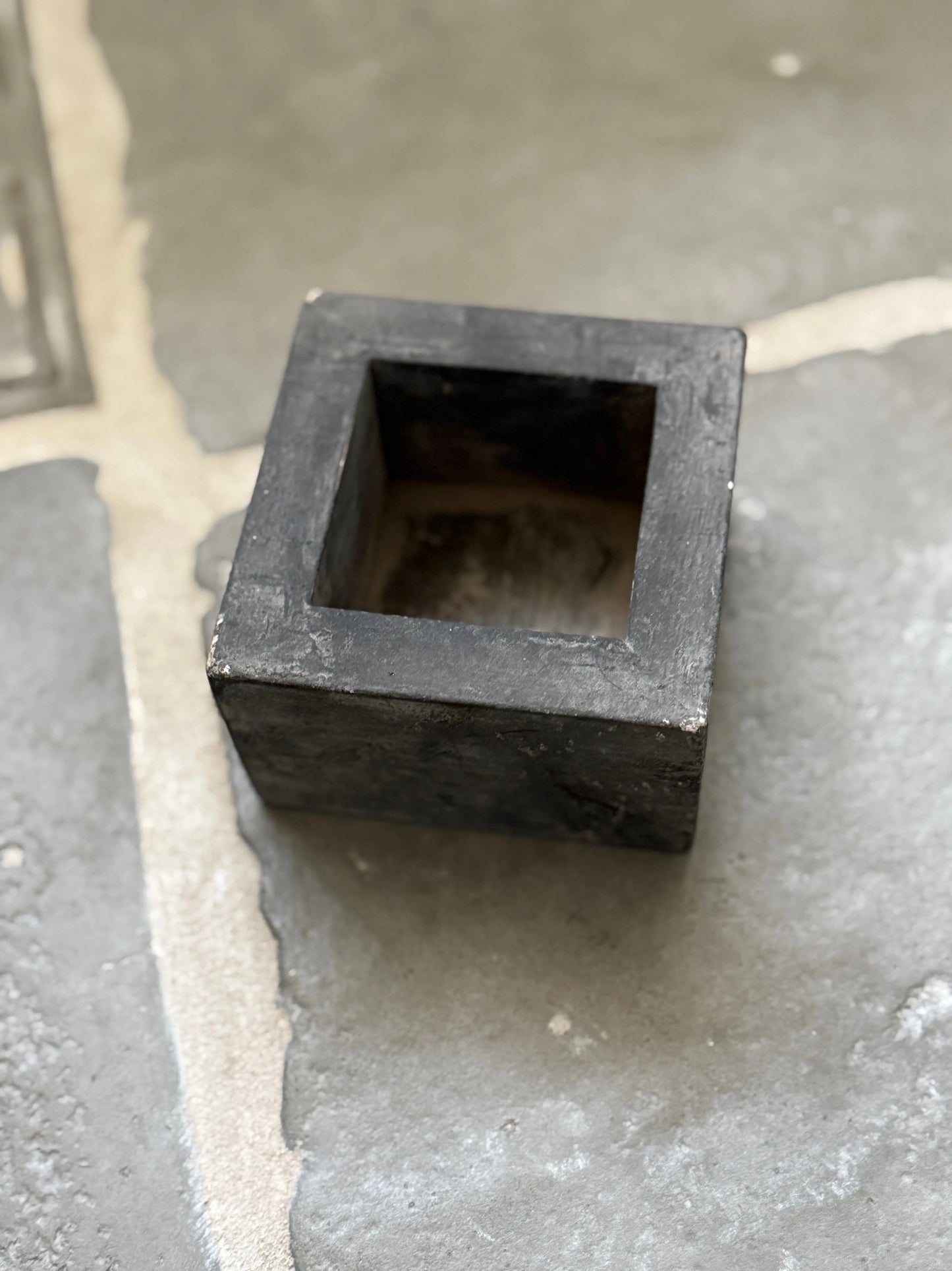 Soap dish stone look