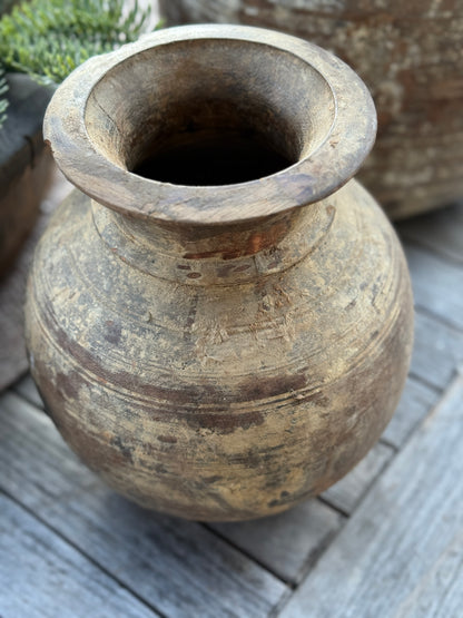 Round Nepalese pot