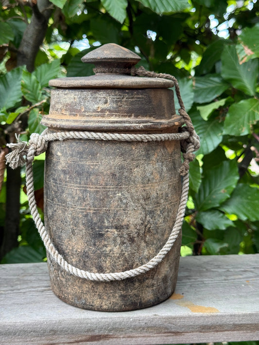 Oude Nepalese Pot met Deksel (1)