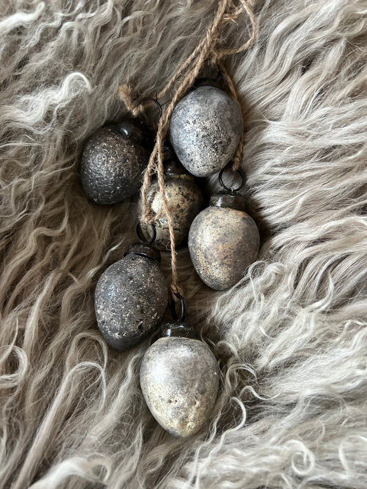Bunch of eggs Silver/ Gold/ Black (6 pieces)