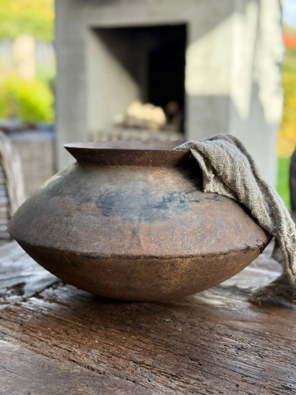 Old Metal Water Pot - Trapa Living (LH1)