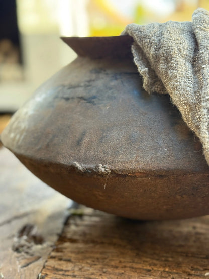 Old Metal Water Pot - Trapa Living (LH1)