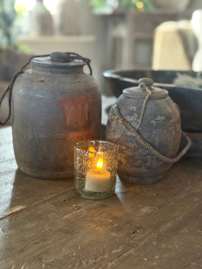 Old Nepalese pot with lid - Trapa Living (LH13)