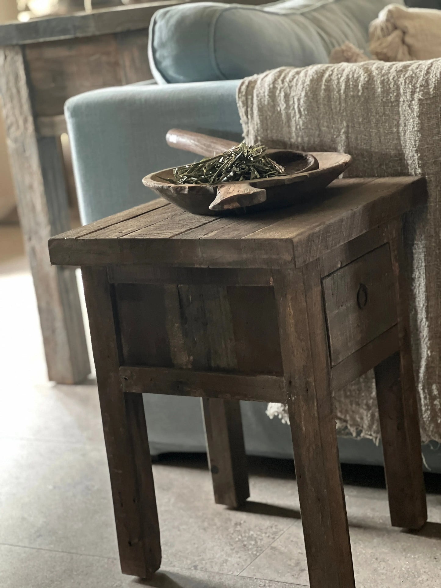 Driftwood Side Table with 1 drawer - Trapa Living