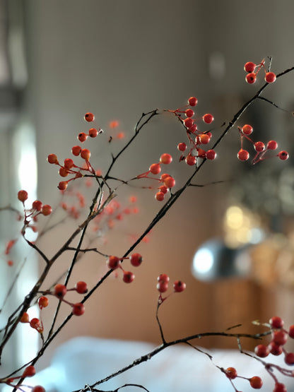 Rosehip branch fine, orange/red artificial