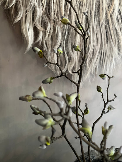 Magnolia branch artificial, 110 cm.