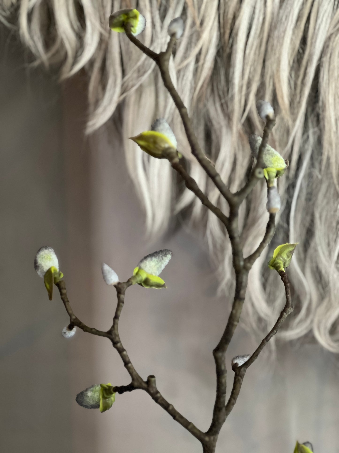 Magnolia branch artificial, 110 cm.