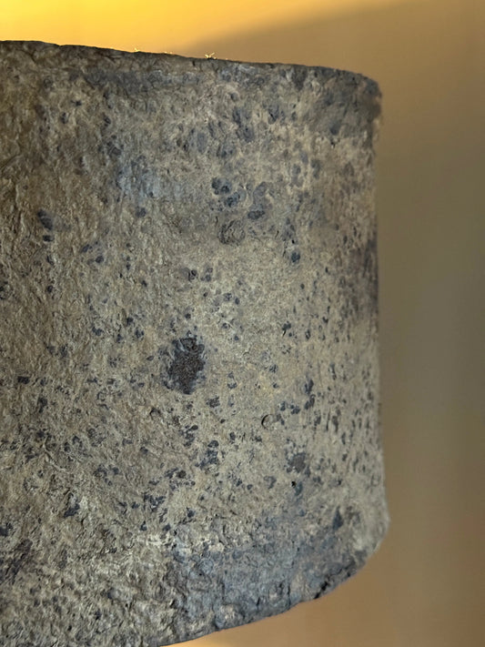Staande lamp "Purna" met lemen kap en voet
