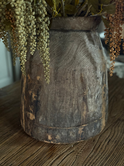 Old Nepalese pot (LH6)