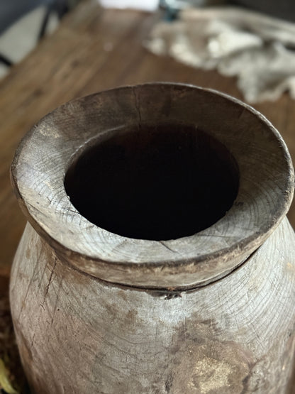 Old Nepalese pot (LH6)