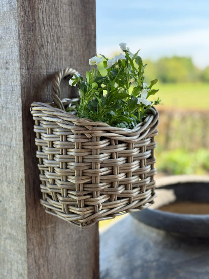 Rattan hanging basket